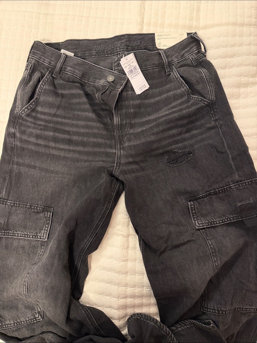 NWT American Eagle Outfitters women’s  Washed Black Cargo Pants